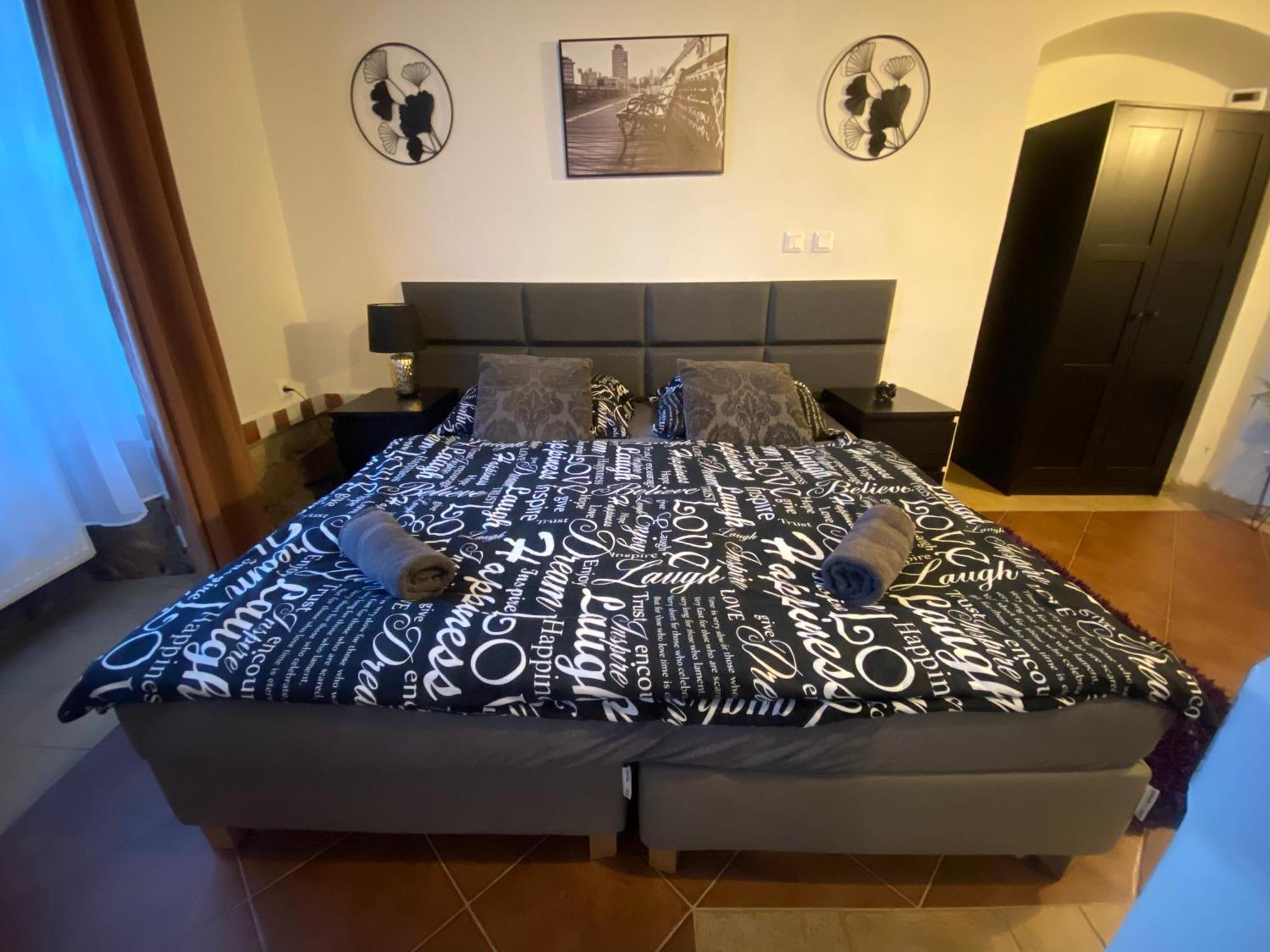 Vila Lucia - Apartman 1 Plzeň Eksteriør billede